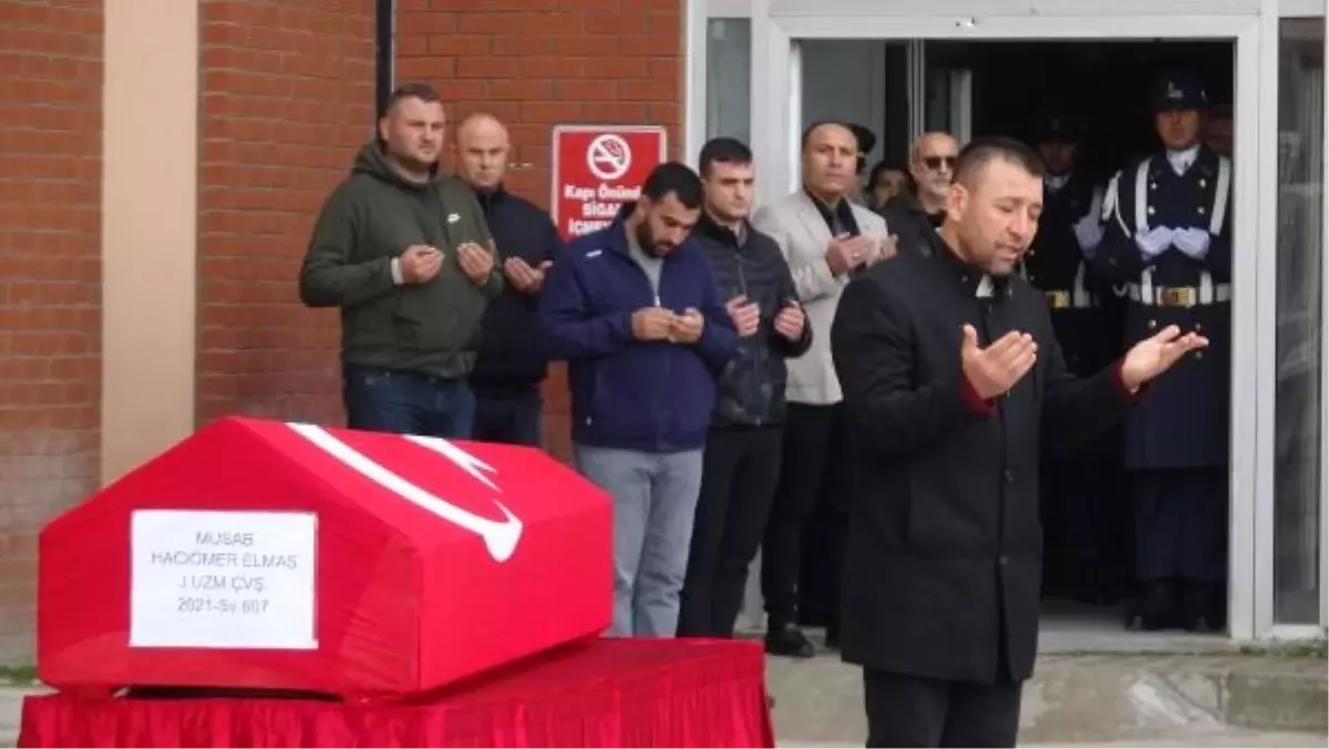 Uzman Çavuş Musab Hacıömer Elmas\'ın Trafik Kazasında Hayatını Kaybetmesi