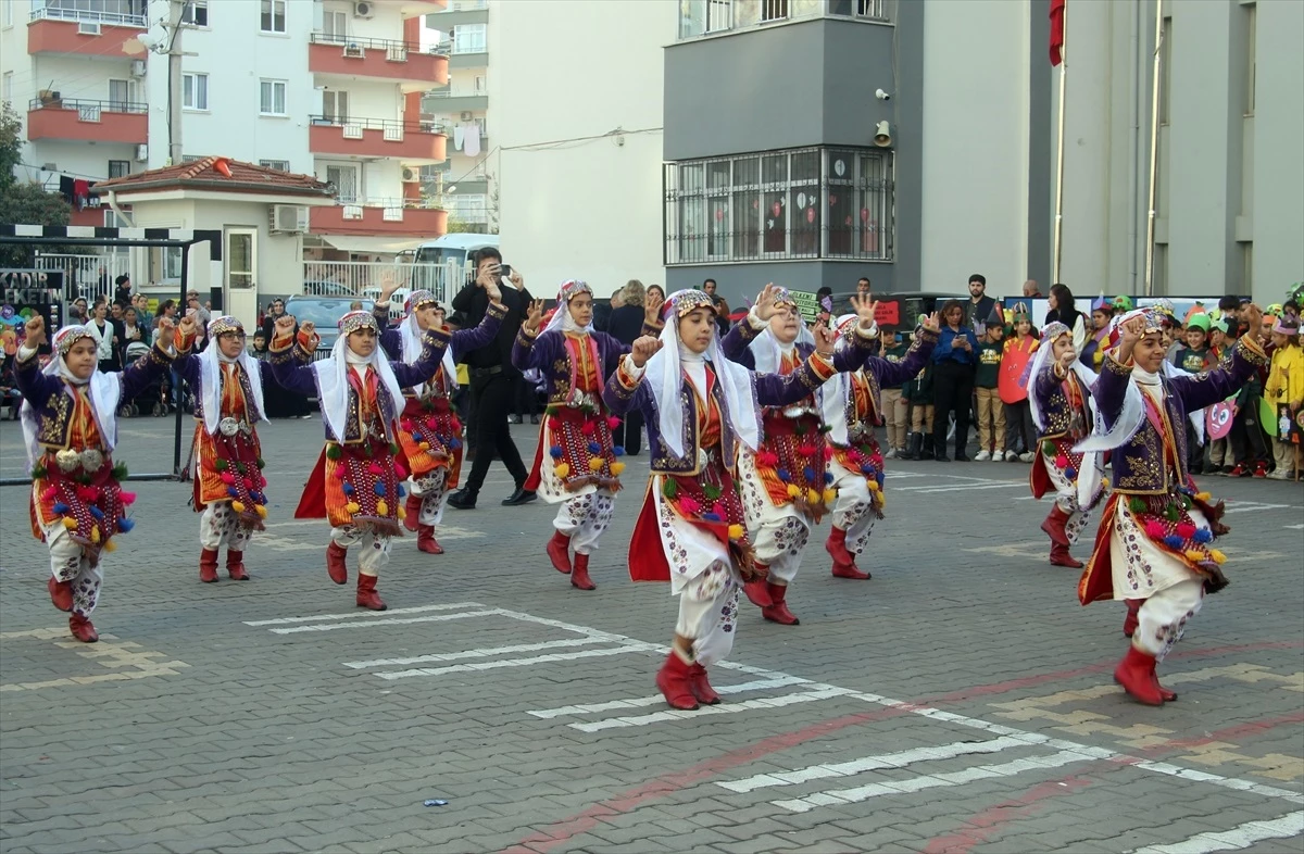 Mersin\'de Tutum, Yatırım ve Türk Malları Haftası Etkinliği Düzenlendi