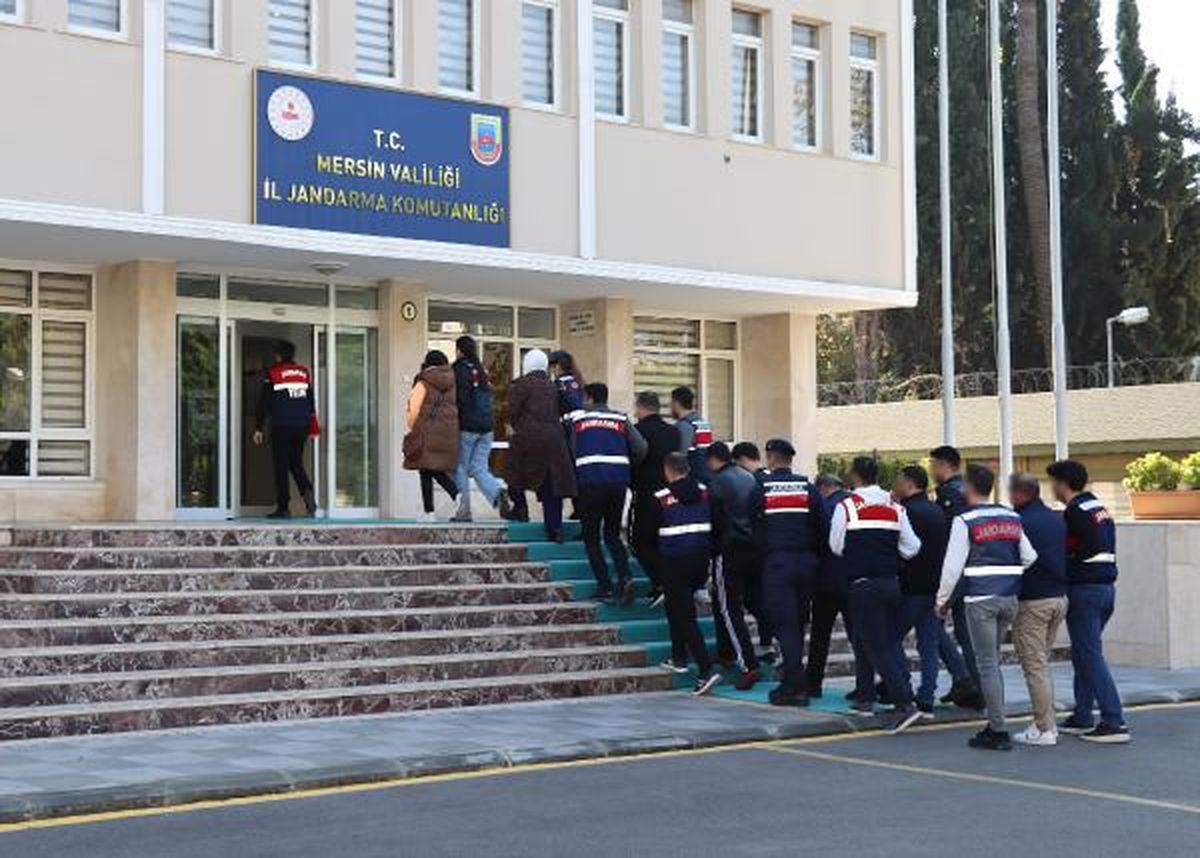 Mersin ve Gaziantep'te DEAŞ'a fon sağlayanlara operasyon: 9 gözaltı