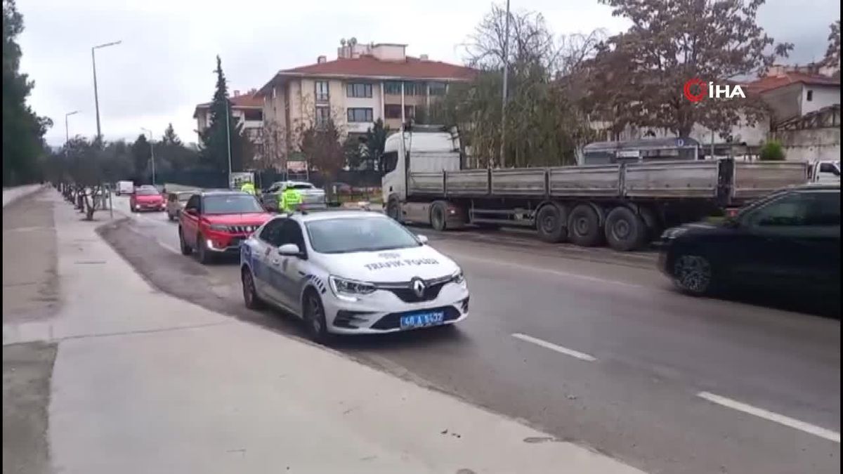 Muğla\'da yeni yıl öncesi trafik denetimleri artırıldı