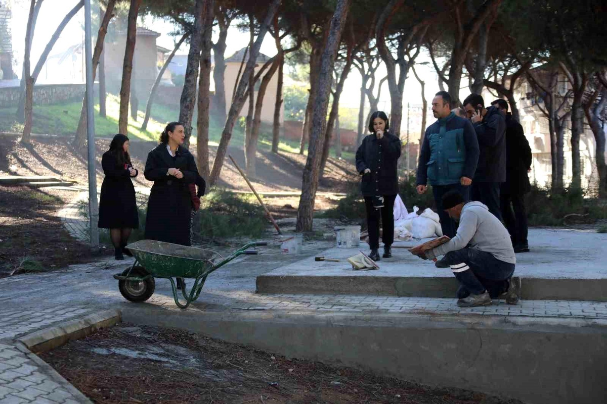 İzmir Selçuk\'taki Çamlık Parkı Yenileniyor