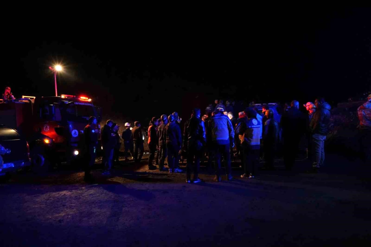 Denizli\'deki maden kazasında 2 kişi hayatını kaybetti, 1 kişi kurtarılmayı bekliyor