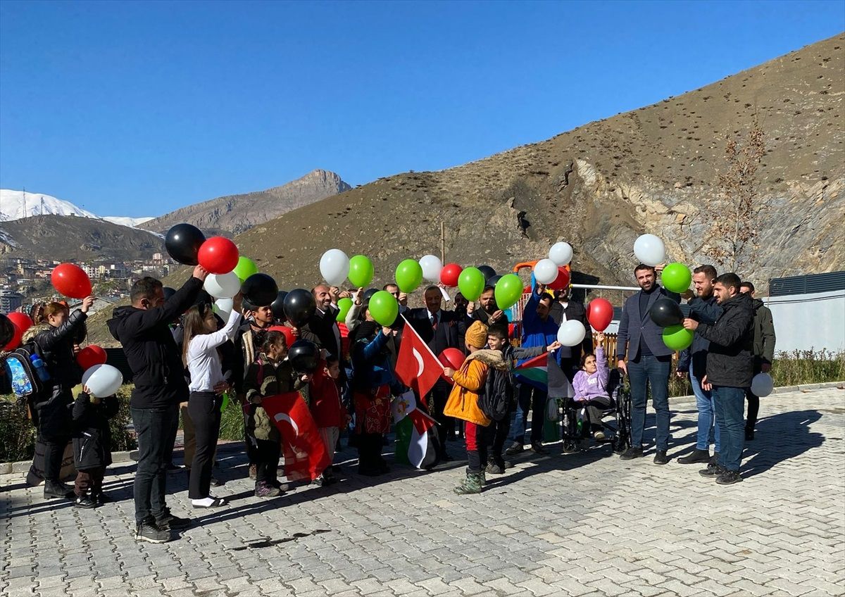 Van ve Hakkari\'de İsrail\'in Gazze\'ye yönelik saldırılarına tepki