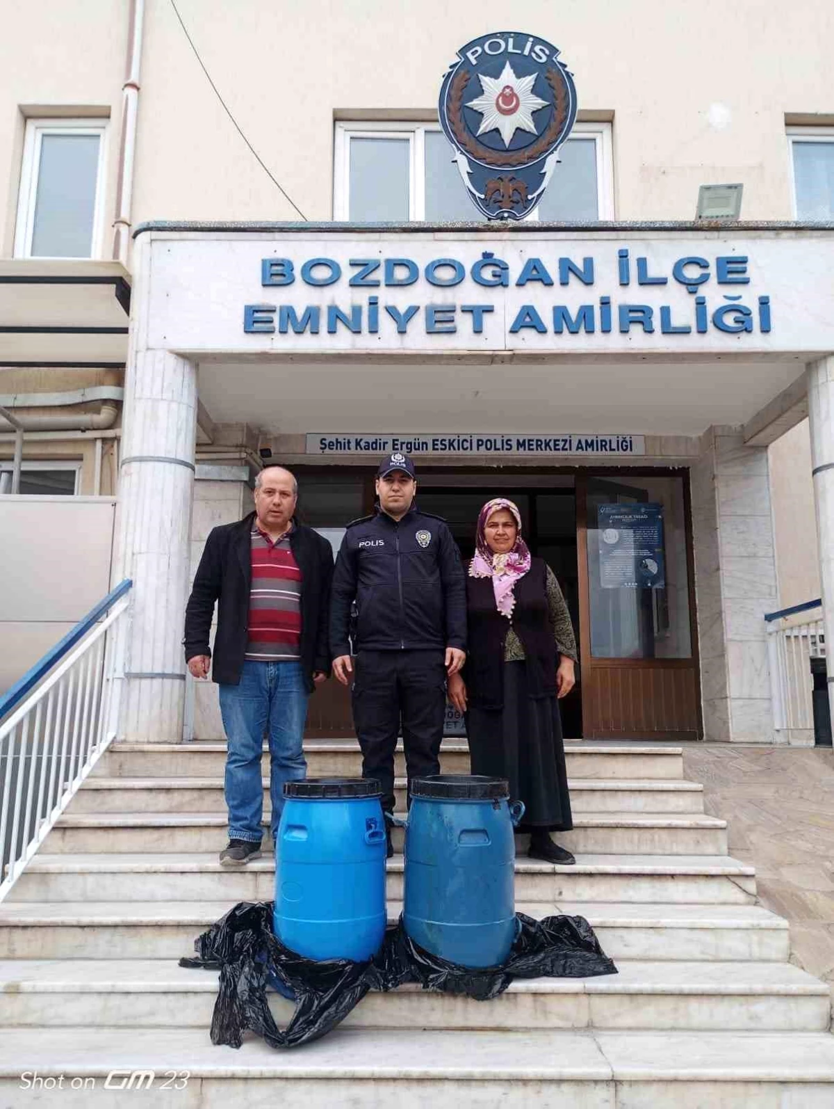 Aydın\'da 40 litre zeytinyağı çalan hırsızlar yakalandı