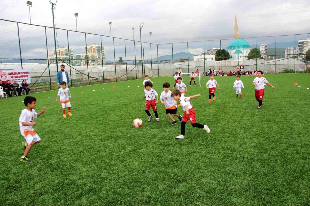 Kumluca\'da Anaokulları Futbol Turnuvası