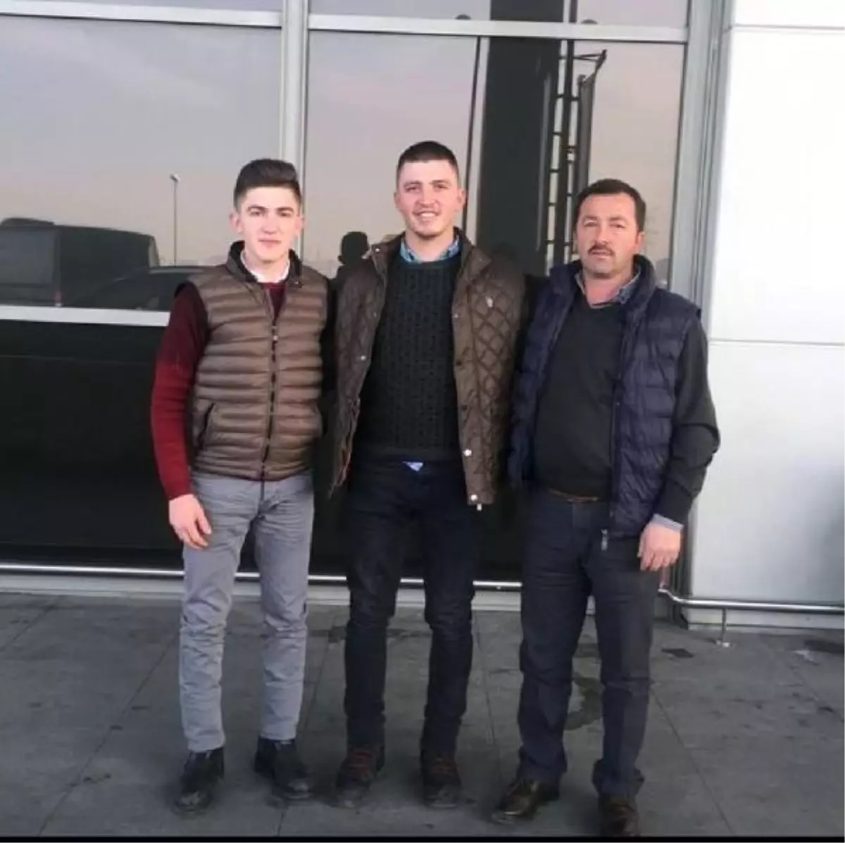 Baba ve 2 oğlunun vurulduğu saldırının güvenlik kamerası görüntüleri ortaya çıktı