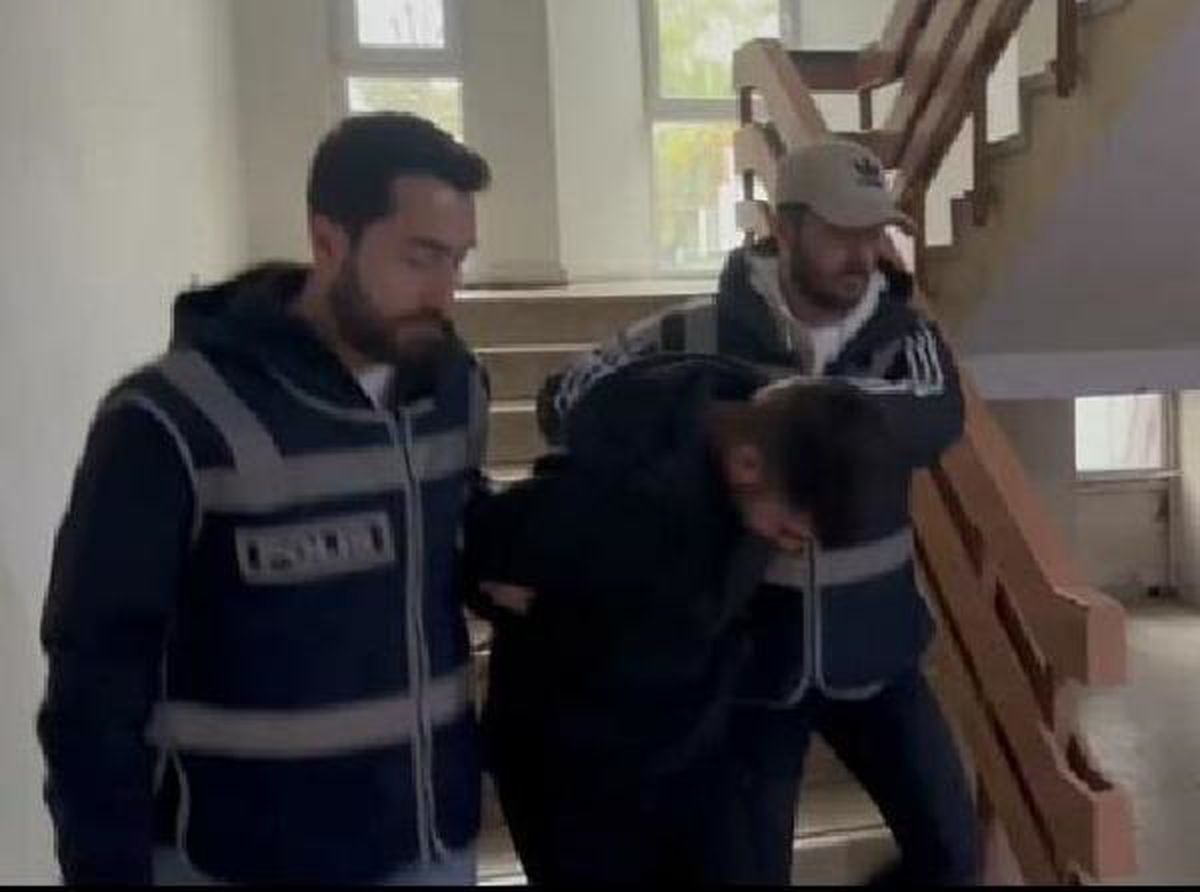 Bornova'da barda kavga: Bir kişi tabanca ile vuruldu