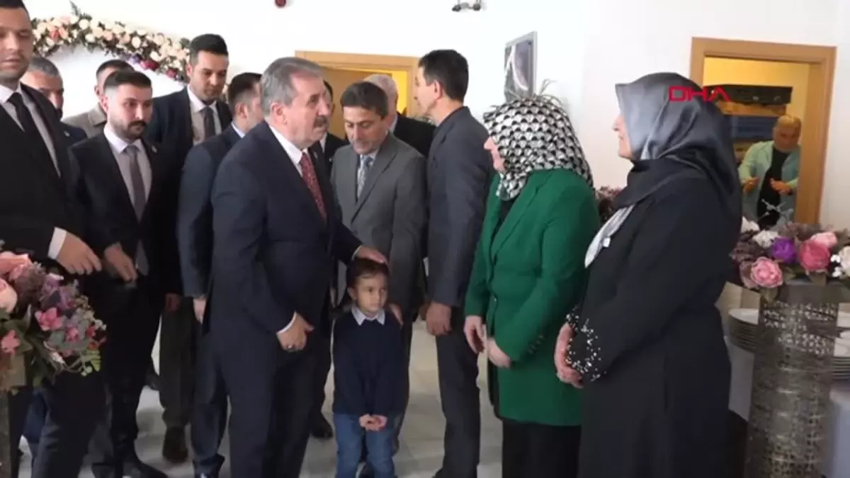 Destici: Tüm bölgelerde kendi adaylarımızla yerel seçimlere girme kudretimiz var