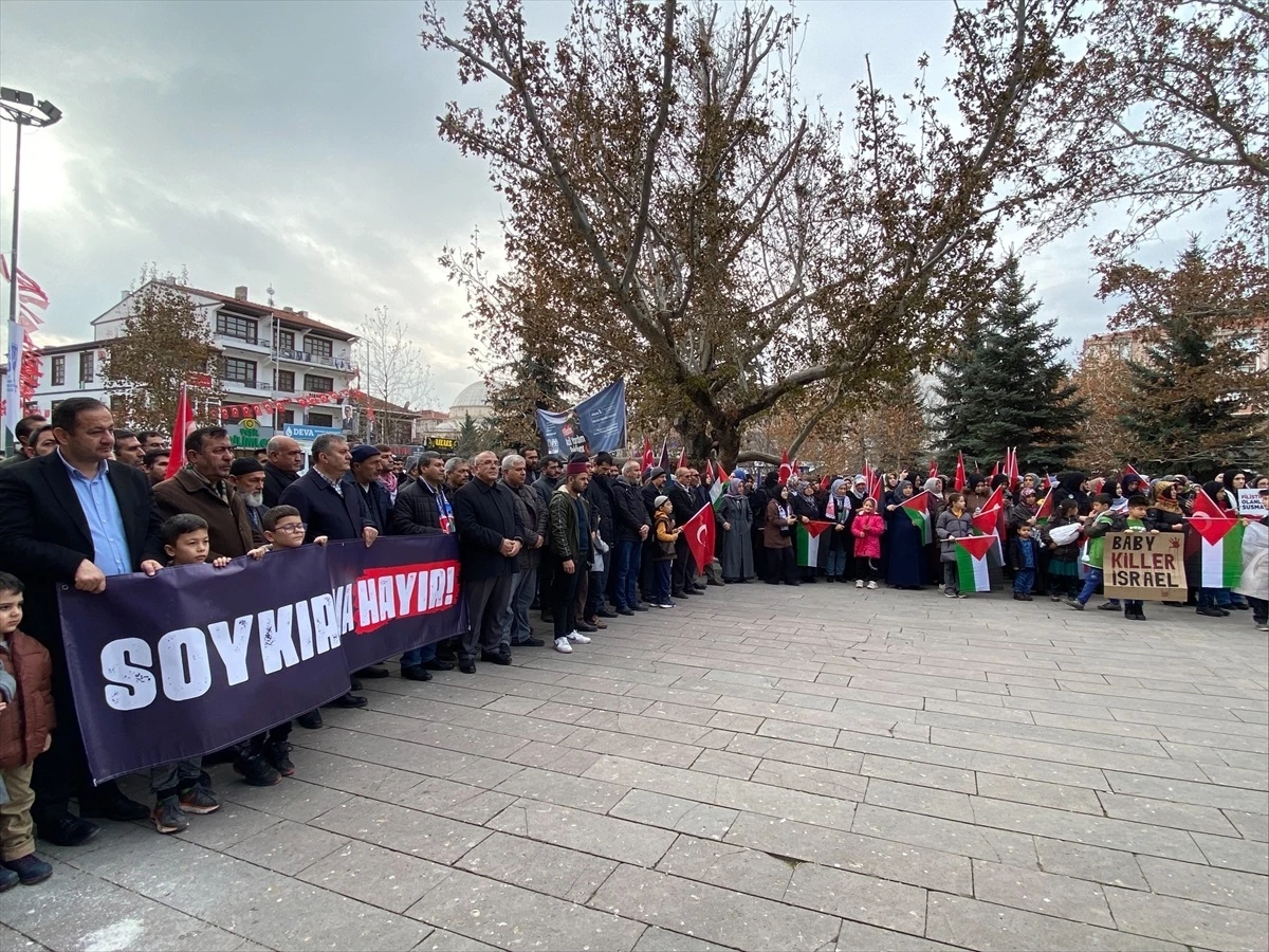 Çubuk\'ta İsrail\'in Gazze\'ye saldırısını protesto yürüyüşü