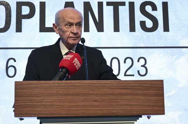 Dili sürçen Bahçeli 'mefhum' kelimesini bir türlü söyleyemedi Dili sürçen Bahçeli 'mefhum' kelimesini bir türlü söyleyemedi