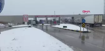 Trakya'da kar yağışı ve kuvvetli rüzgar etkili oldu