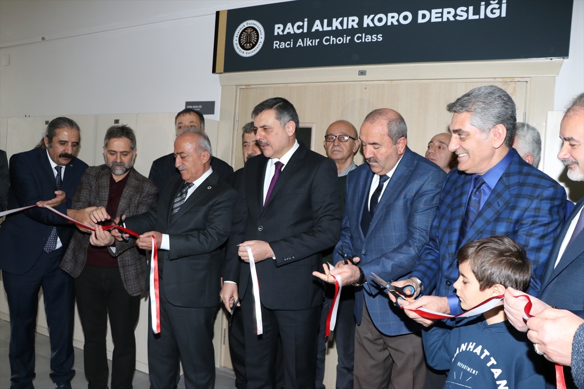 Erzurumlu TRT sanatçısı Raci Alkır\'ın ismi Atatürk Üniversitesinde yaşatılacak