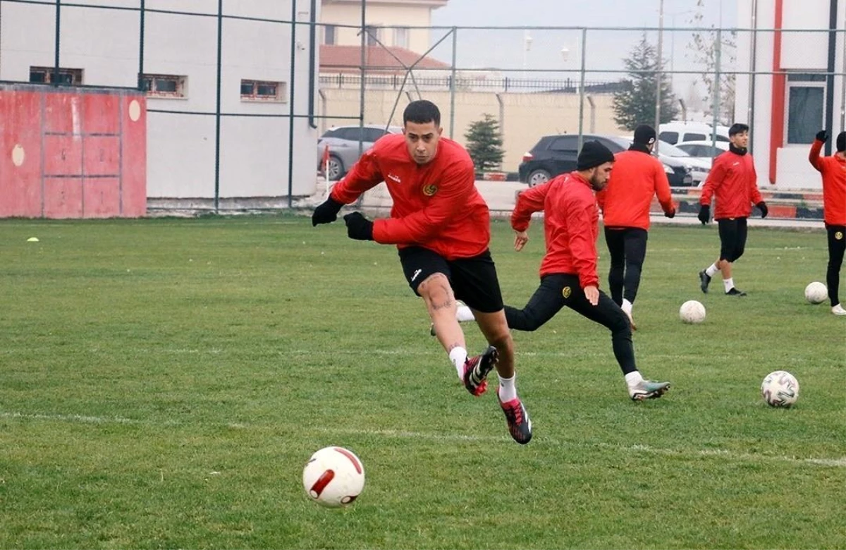 Eskişehirspor, Polatlı Belediyespor maçının hazırlıklarını sürdürdü