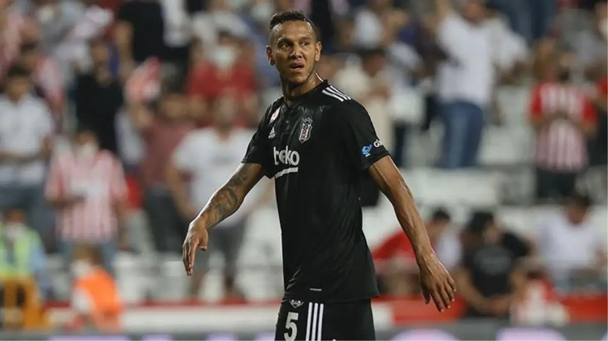 Josef de Souza ağlayarak veda ettiği Süper Lig\'e geri geliyor