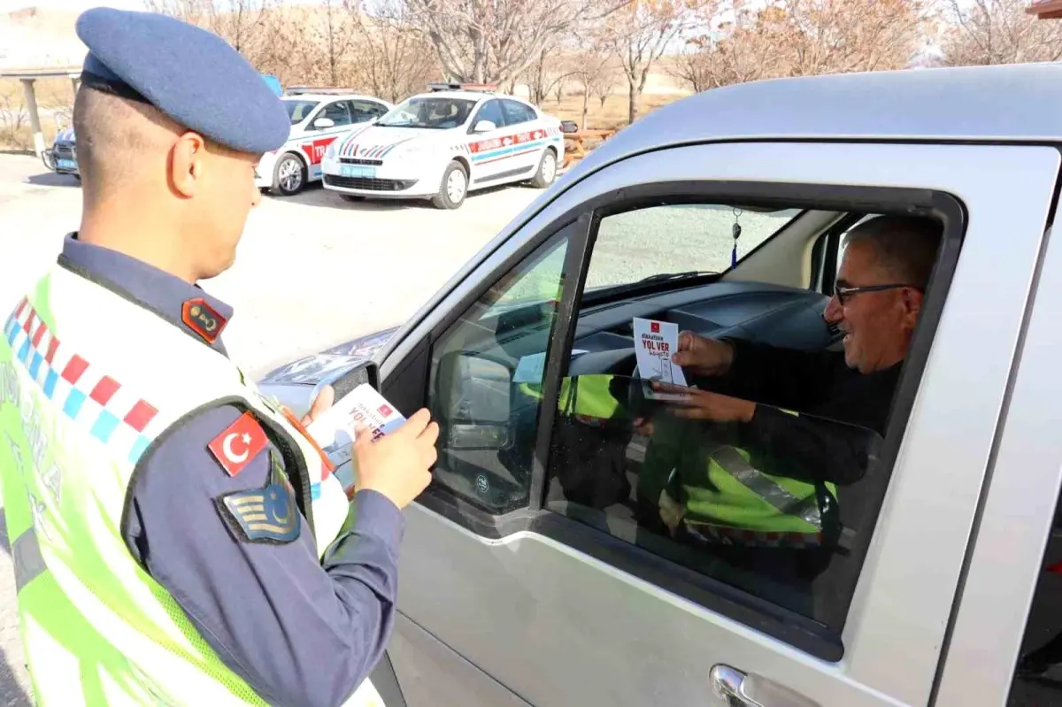 Karaman\'da trafik denetimleri devam ediyor