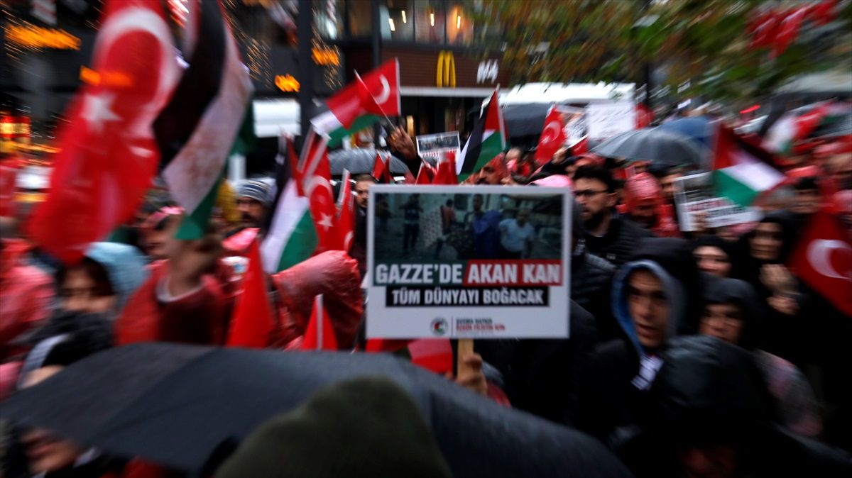 Kocaeli\'de "Filistin\'e Destek Yürüyüşü" yapıldı