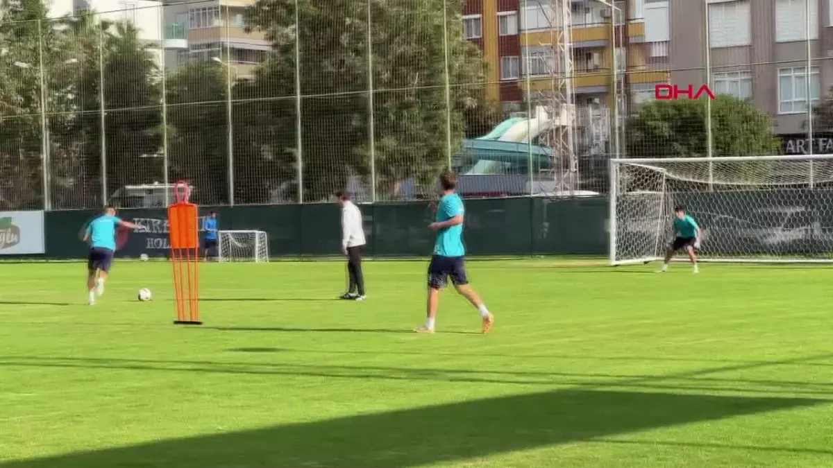 Fatih Tekke: Alanyaspor'un takım savunmasında sertleşmeye ihtiyacı var