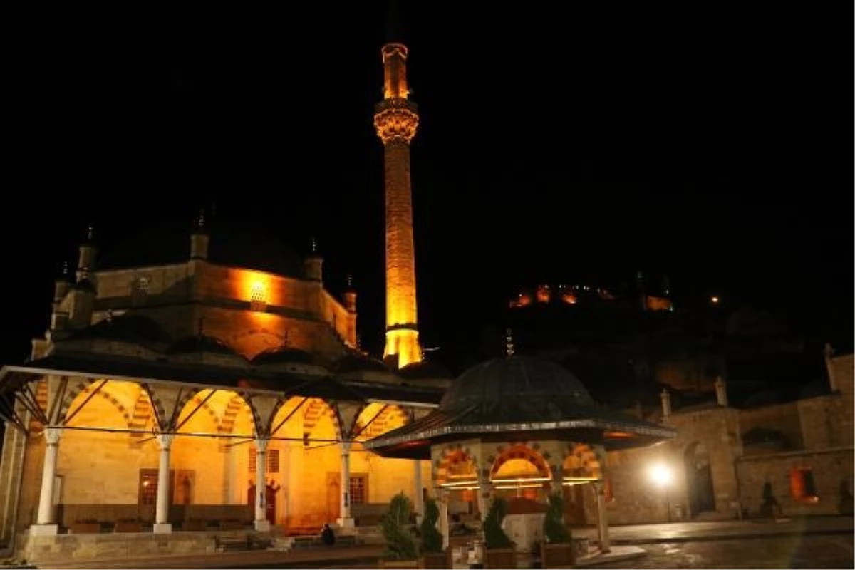 Nevşehir\'deki tarihi camide hırsızlık