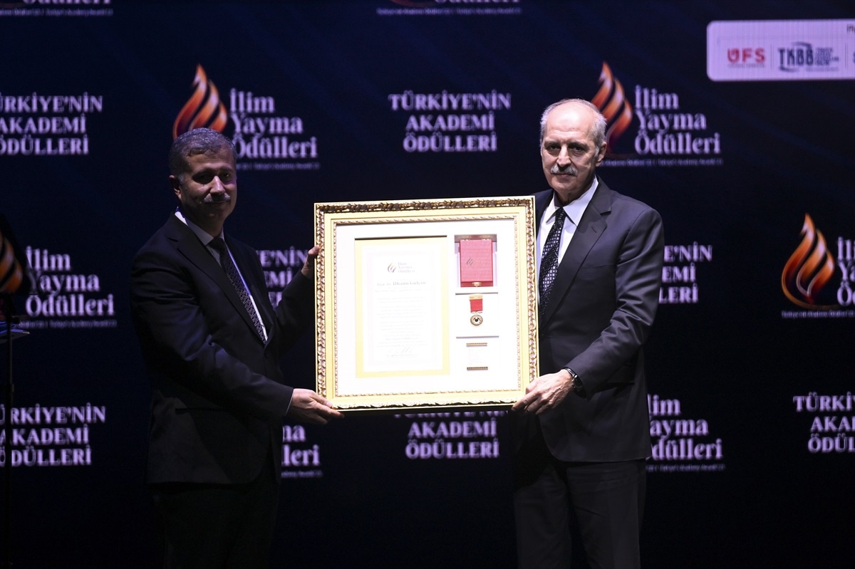 TBMM Başkanı Kurtulmuş, "İlim Yayma Ödülleri" törenine katıldı Açıklaması