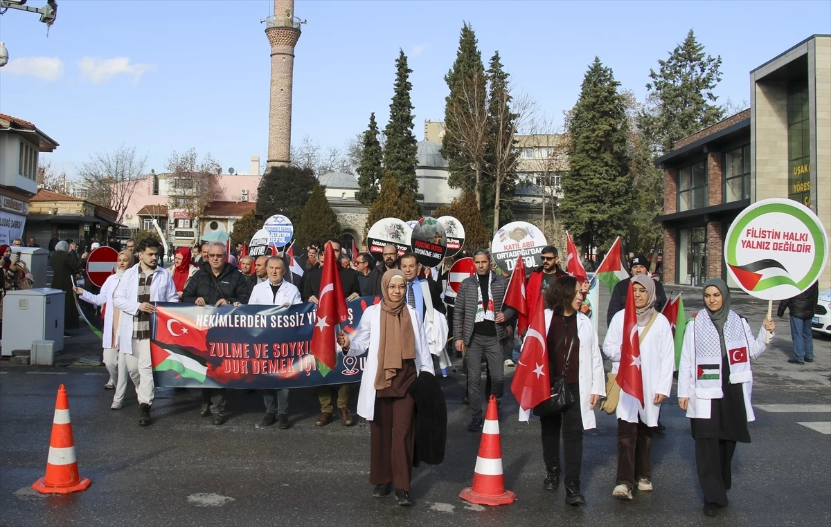 Erzurum\'da hekimler ve sağlık çalışanları Filistin\'de soykırıma karşı sessiz yürüyüş gerçekleştirdi