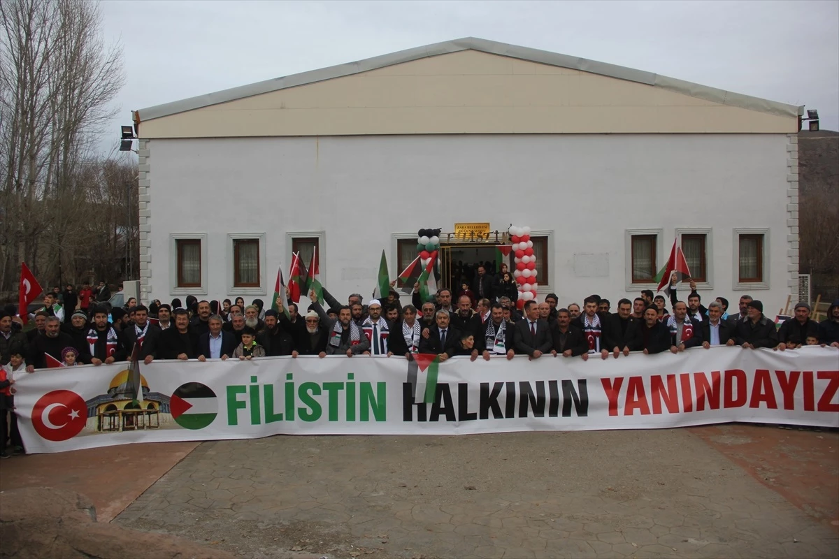 Sivas Zara\'da Filistin\'e Destek Yürüyüşü Düzenlendi