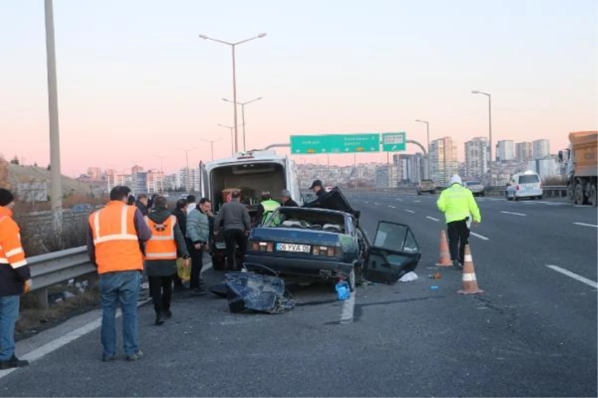 Ankara\'da otomobil ve kamyon çarpıştı: 1 ölü, 4 yaralı