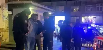 Avcılar'da motosikletli ile taksi arasında kavga çıktı