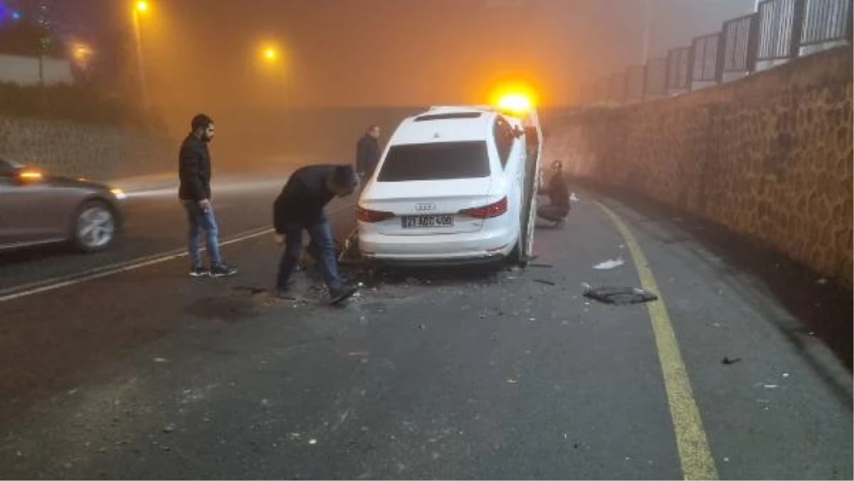 Diyarbakır Sur\'da kafa kafaya çarpışan otomobillerde 4 kişi yaralandı