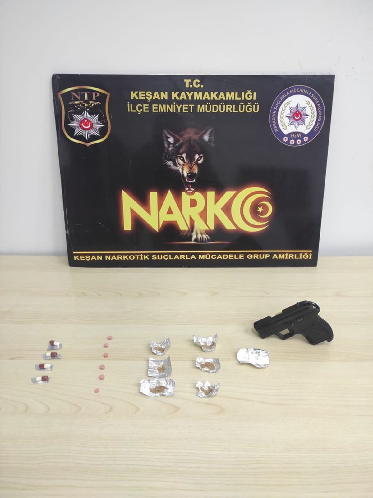 Edirne\'de uyuşturucu operasyonunda 5 şüpheli gözaltına alındı