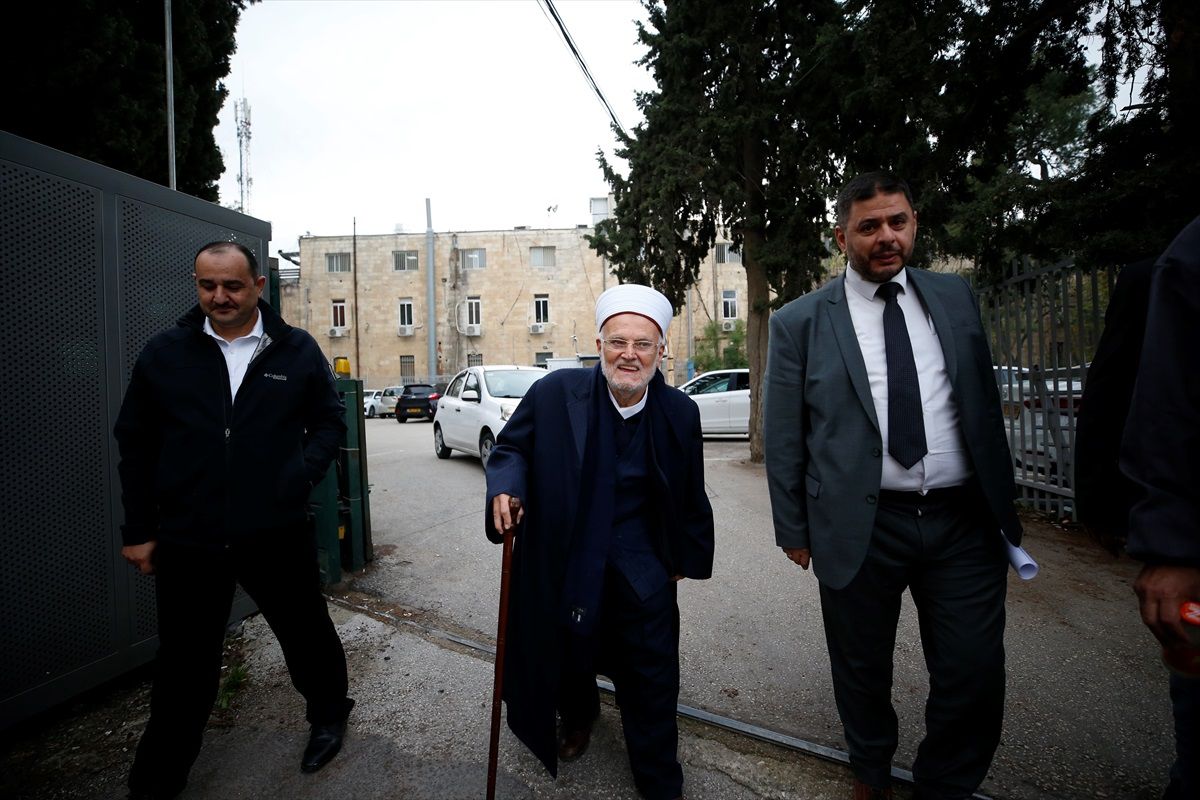 İsrail, Mescid-i Aksa İmam Hatibi Şeyh İkrime Sabri\'yi ifadeye çağırdı