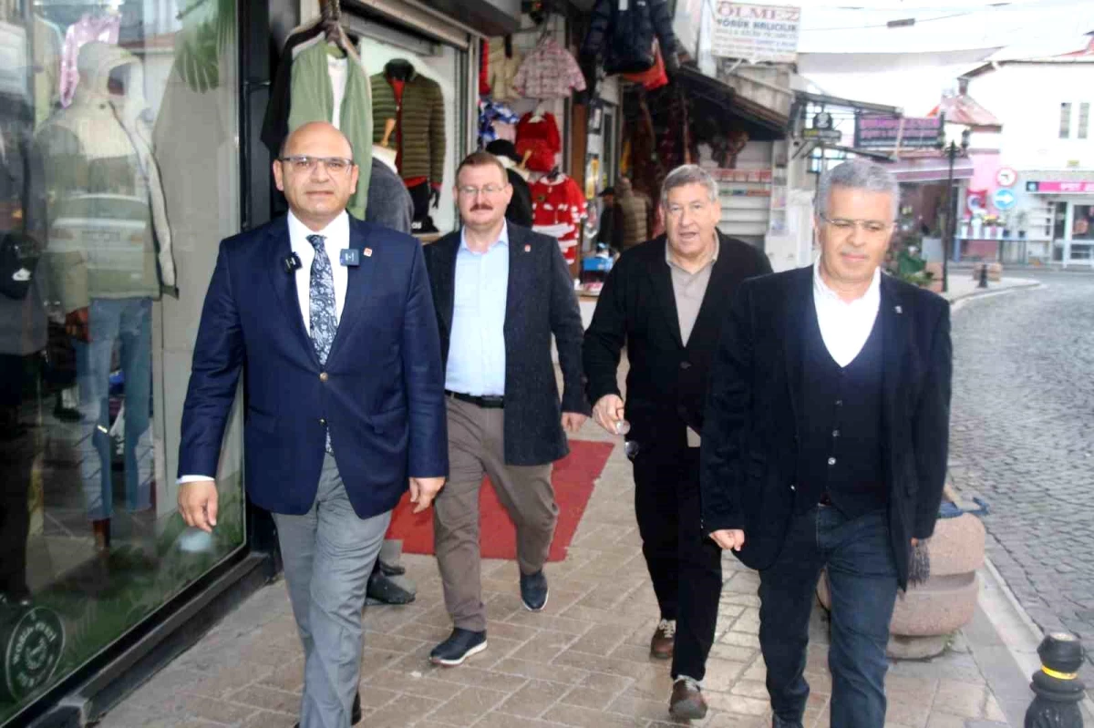 Milas Belediye Başkan aday adayı Dr. Mehmet Günlük, saha çalışmaları kapsamında belediye personeli ve esnaflarla buluştu