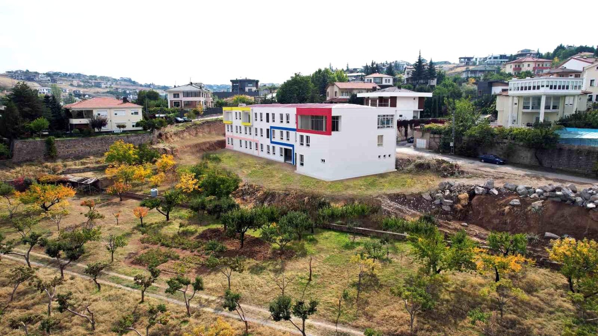 Talas Belediyesi Engelli Rehabilitasyon Merkezi\'nde Son Aşamaya Geldi