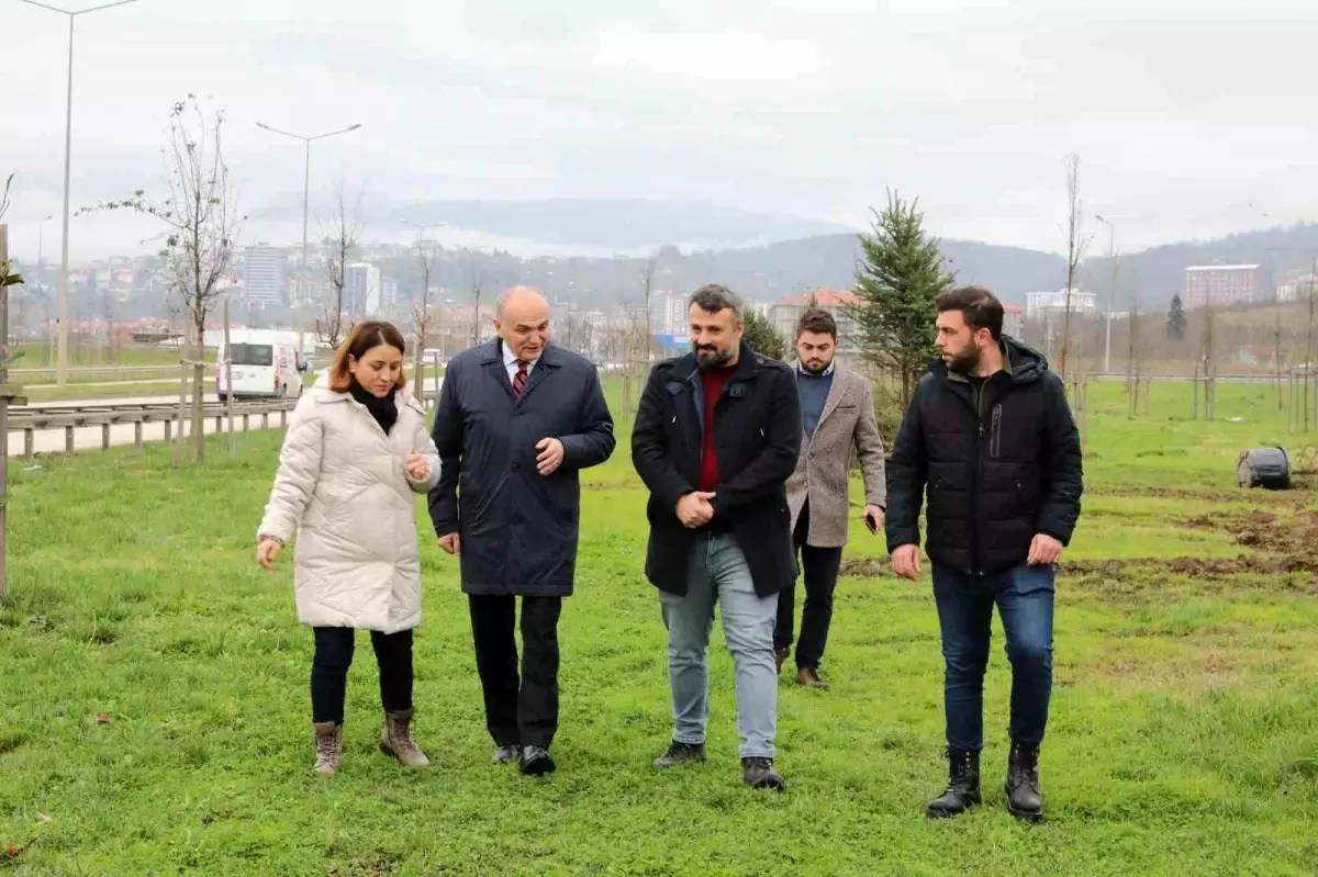 Düzce Belediye Başkanı Dr. Faruk Özlü, projeleri yerinde inceledi