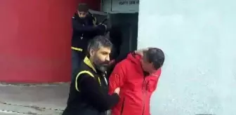 Adana'da park halindeki minibüsü çalan şüpheliler sahte plaka takarak gezdi