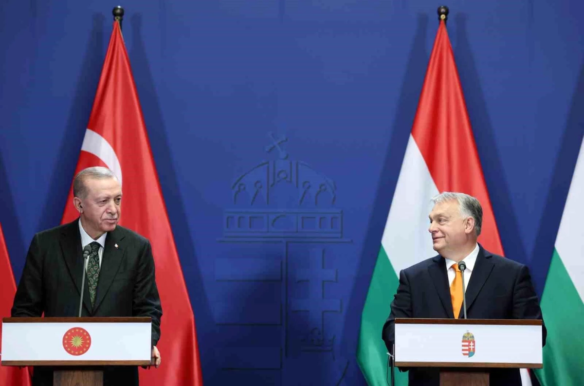 Cumhurbaşkanı Recep Tayyip Erdoğan, Macaristan Başbakanı Viktor Orban ile düzenlediği ortak basın toplantısında, "Görüşmelerimizde Türkiye-AB...