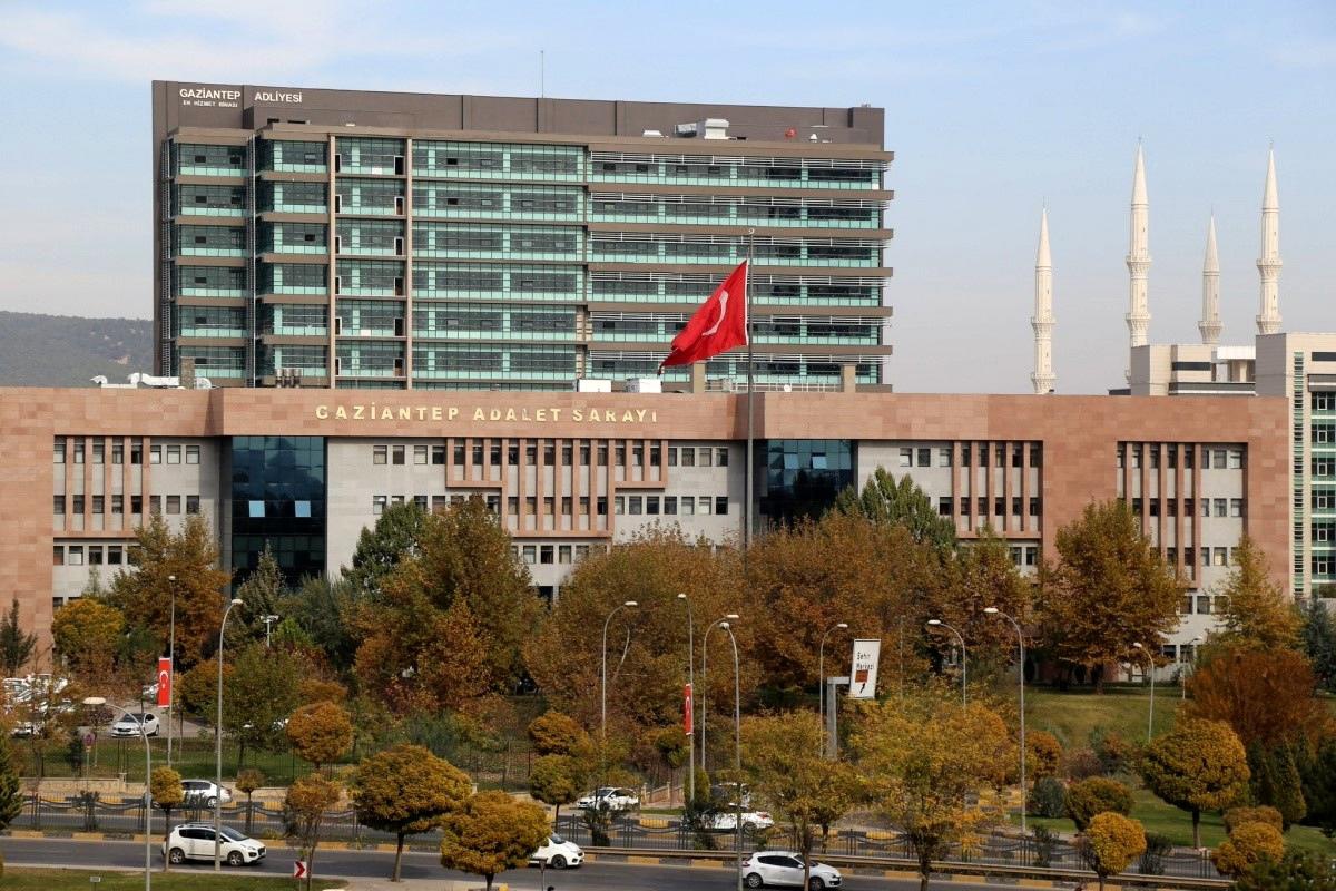 Gaziantep\'te rüşvet alan katip tutuklandı