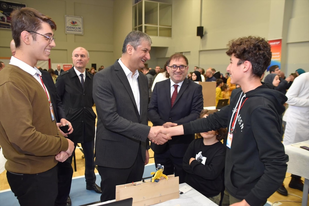 Karabük\'te Deneyap Teknoloji Atölyeleri Bilim Şenliği düzenlendi