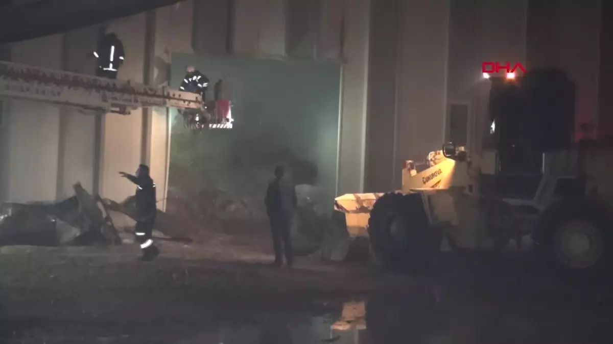 Karaman'da pelet fabrikasında yangın çıktı