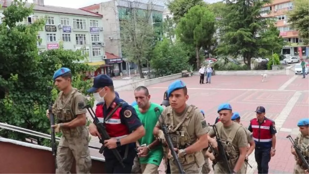 Yaşlı adamı evinde canice öldüren şahıs: Çocukken cinsel istismarda bulunduğu için yaptım