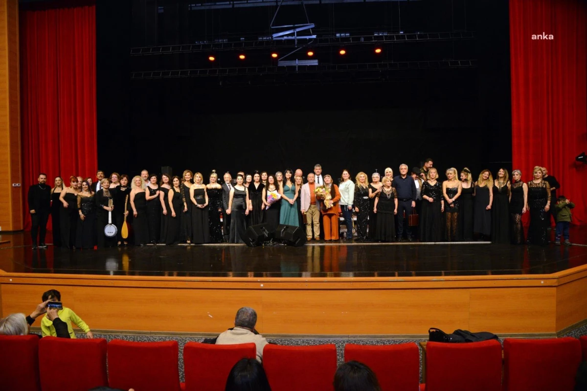Kırşehir Neşet Ertaş Kültür Sanat Merkezi\'nde Neşei Muhabbet konseri düzenlendi