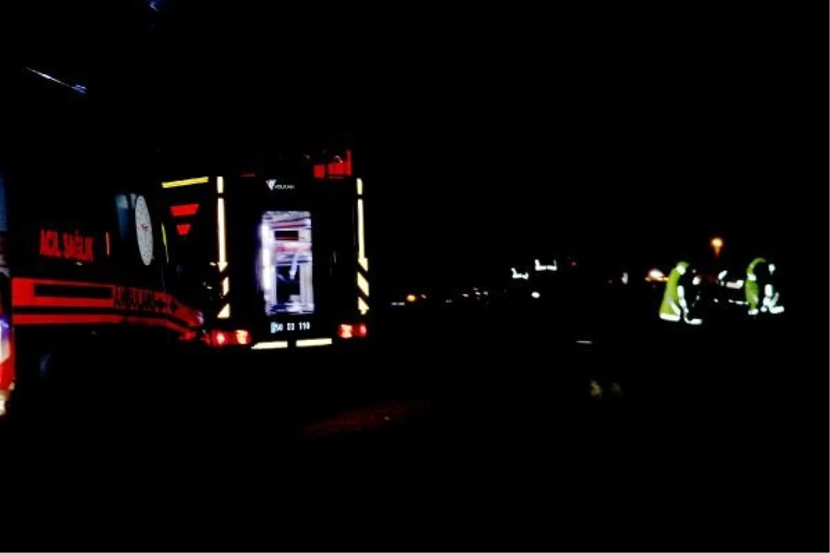 Nevşehir\'de kafa kafaya çarpışan otomobillerde 2 ölü, 3 yaralı