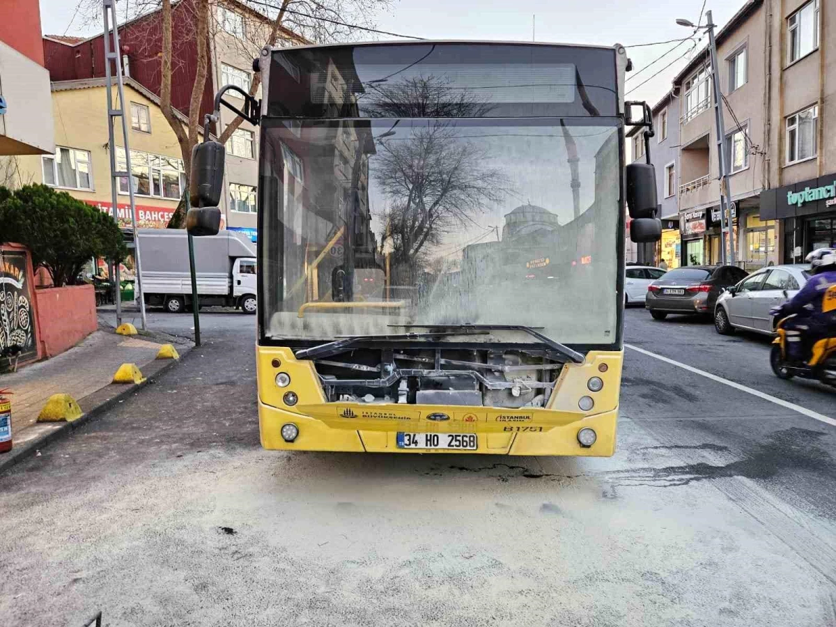 Sarıyer\'de İETT otobüsünde yangın çıktı