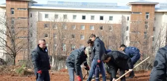 Tokat Gaziosmanpaşa Üniversitesi'nde fidan dikim etkinliği gerçekleştirildi