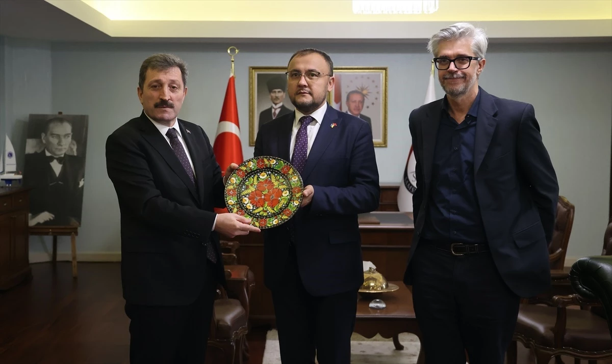 Ukrayna Büyükelçisi ve BM Dünya Gıda Programı Türkiye Direktörü Samsun\'da temaslarda bulundu