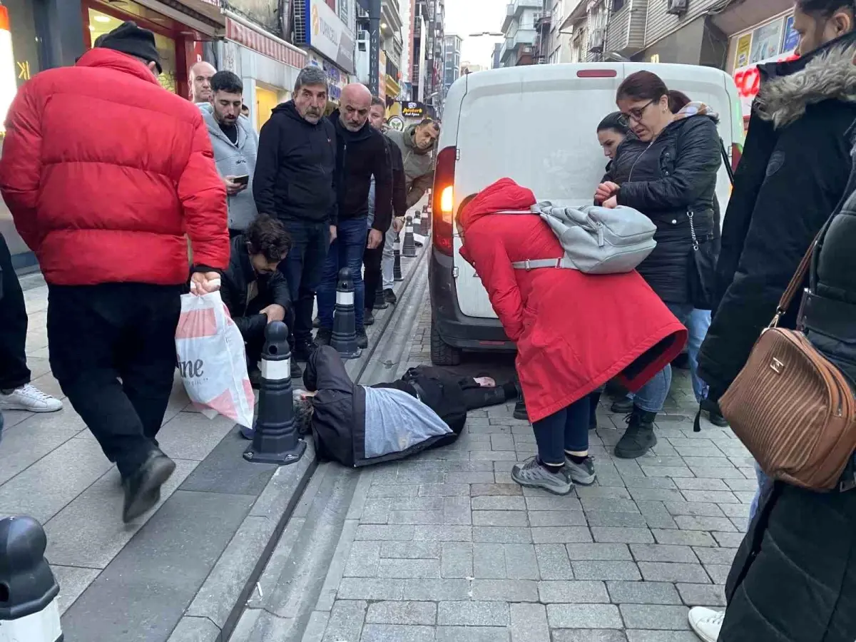 Zonguldak\'ta Yaya Otomobil Çarpması