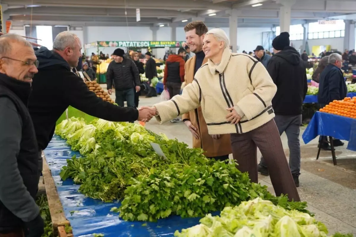 Bilecik Belediye Başkan Vekili Kapalı Pazar Esnafını Ziyaret Etti