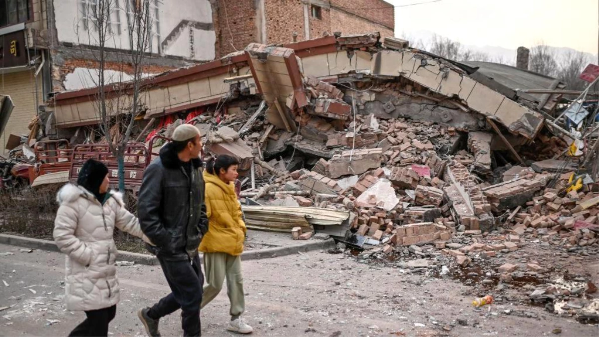 Çin\'de 6,2 Büyüklüğünde Deprem: En Az 116 Ölü