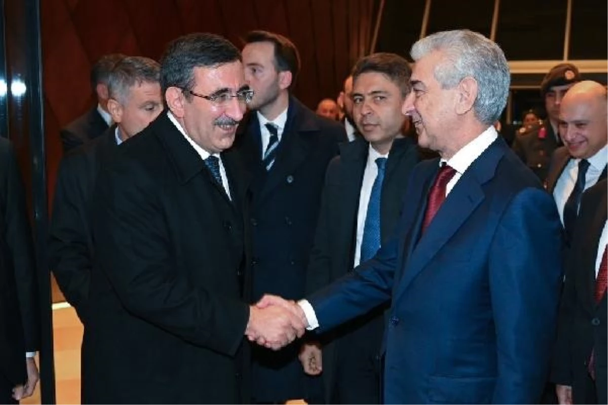 Cumhurbaşkanı Yardımcısı Yılmaz, Azerbaycan\'da