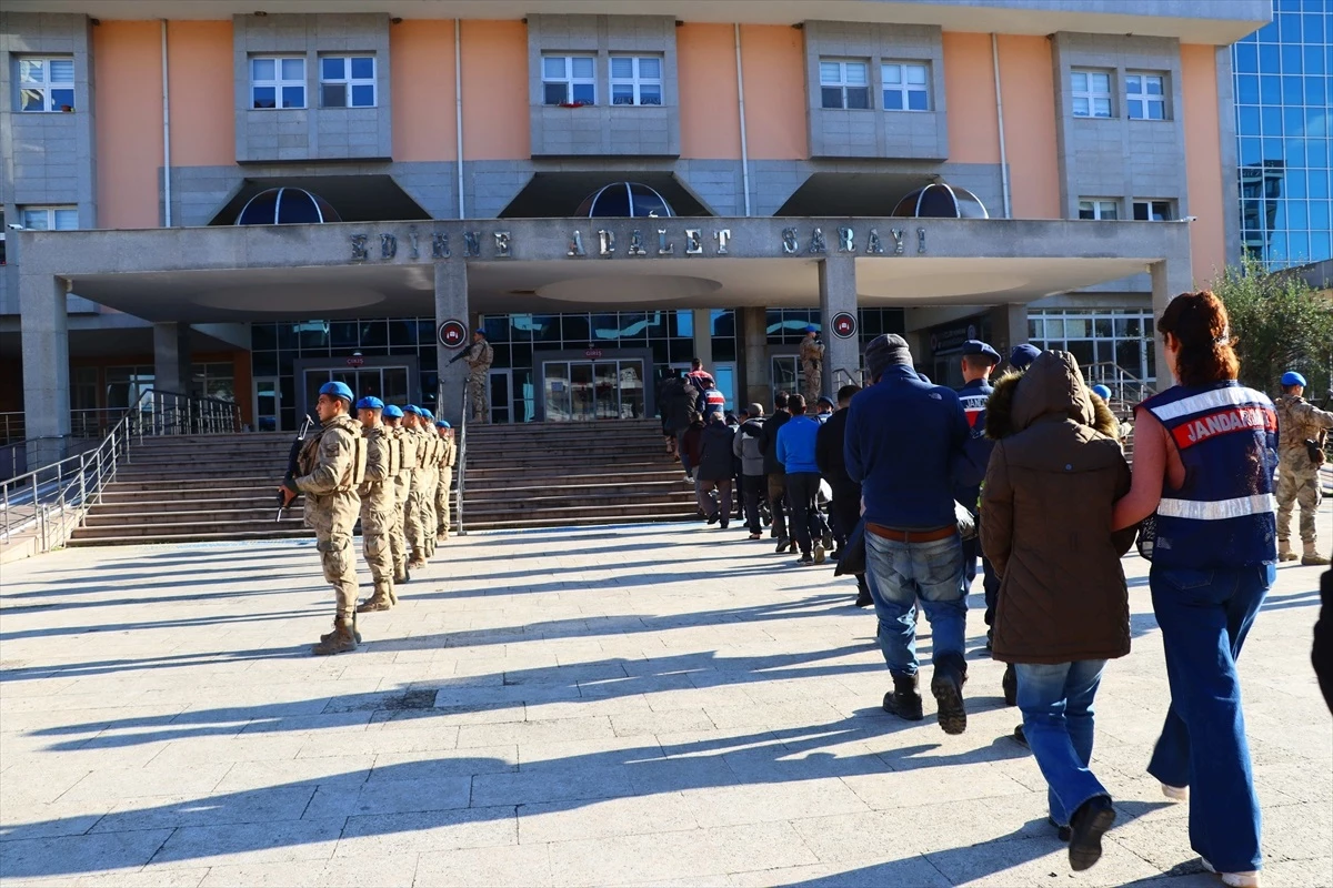 Edirne\'de Yunanistan\'a kaçmaya çalışan 9 terör örgütü mensubu tutuklandı