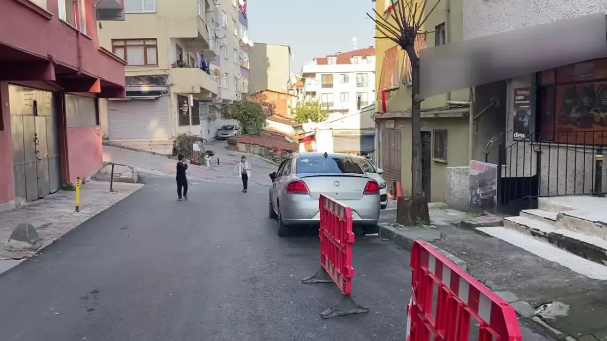 Do�um yapan kad�n bebe�ini banyo penceresinden att�